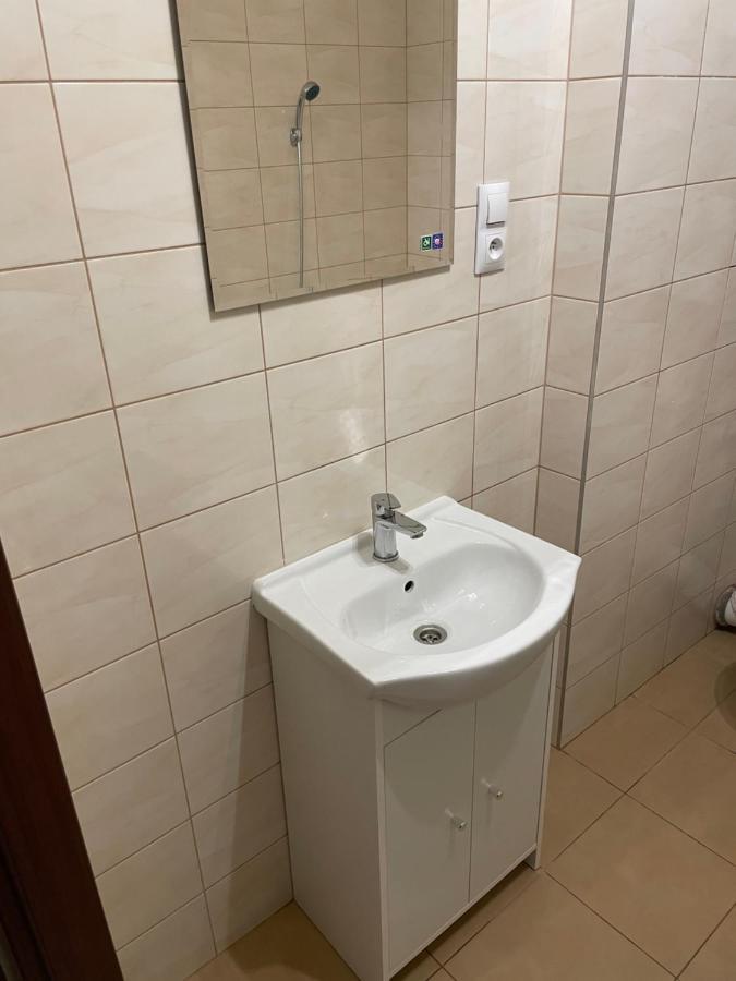 Apartament Puscha キェルツェ エクステリア 写真